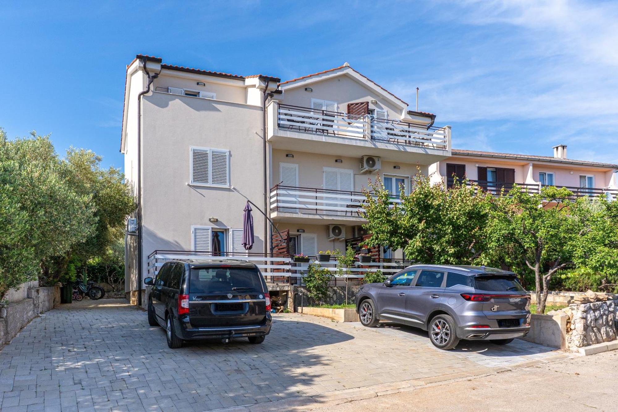 Apartments & Rooms Klemenc Cres Buitenkant foto